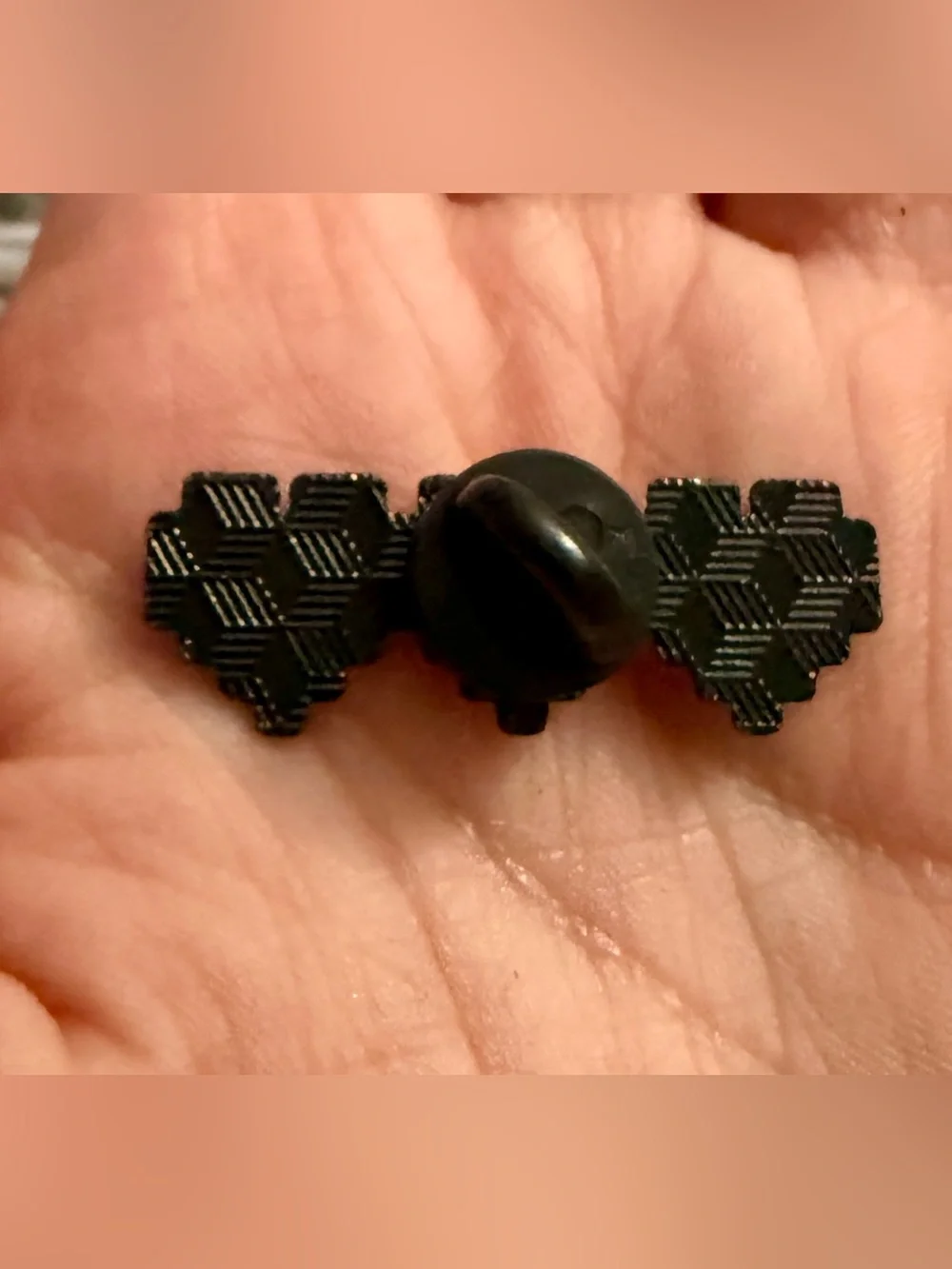 New Pixel Old School Video Game Health Bar Hearts Enamel Pin Gaming Retro Gift
